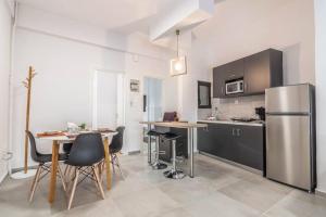 Garden of Eden in Neos Kosmos