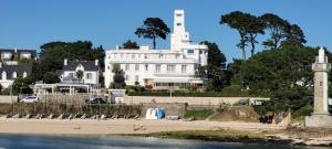 Maisons de vacances COTE MER CHEMINEE 400 m de la plage 4 velos : photos des chambres