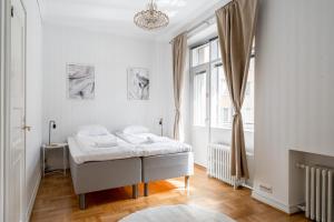 "Tuulensuu" - Historical 2BR Apartment with Sauna & Great Location