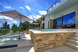 Villa Kallos by PosarelliVillas