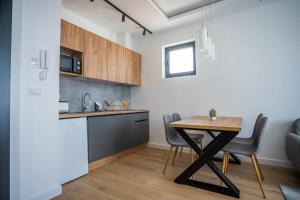 The boy next door apartment