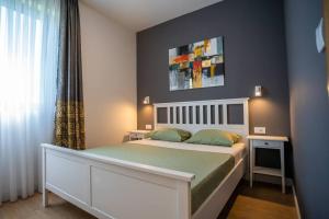 The boy next door apartment