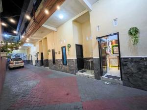 Kinari Sharia Living