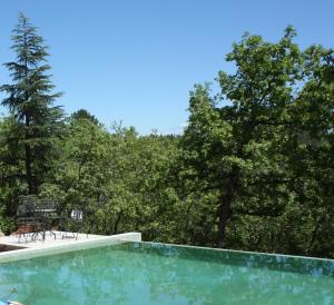 B&B / Chambres d'hotes Sous Les oliviers - Piscine chauffee a debordement - Charming : photos des chambres