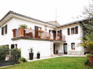 Casa Rustica con giardino