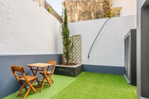 Fort Bay Suite Apartments