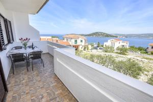 Apartments Mirta