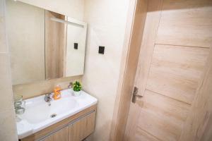 Kingara Road Apartment