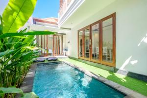 The R Sinabung - 2BR with pool in Sanur by the Beach