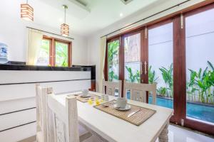 The R Sinabung - 2BR with pool in Sanur by the Beach