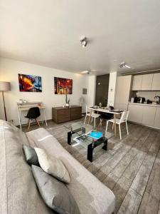 Equipado Estudio en Los Dominicos