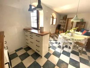 Casuca El Trisquel - 18002 - Ajo