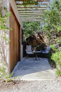 Toca do Frei - Ilha do Ferro