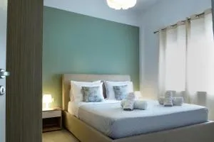 The Bright One - Néa Alikarnassós