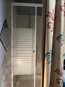 Hipokratios 3 Zimmer mit Gemeinschaft WC - Pottenstein