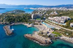 Zeus Eleva Mirabello Bay