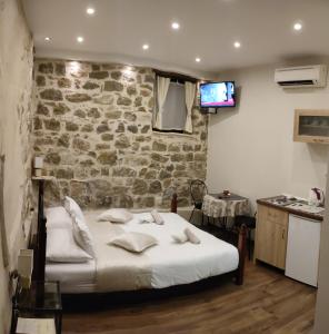 New rustic apartments Tonko