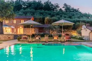 Nonno Giulivo Farmhouse, with Private Pool - SantʼAndrea di Compito