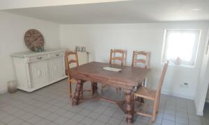 T3 avec sa terrasse au cœur du village médiéval