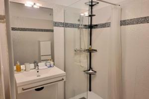 Maisons de vacances Chez Lou et Dan 4P apartment with balcony elevator and secure parking : photos des chambres