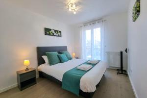 Maisons de vacances Chez Lou et Dan 4P apartment with balcony elevator and secure parking : Appartement