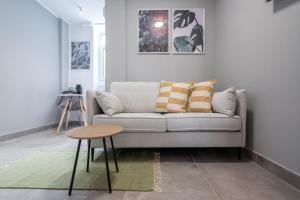 Alfie Center Apartment