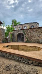 Maisons de vacances Le Domaine de la saulnaire : Maison 3 Chambres