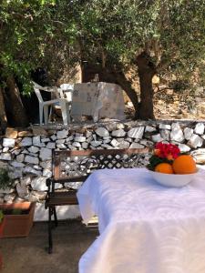 ARETI Sea View Mountain Cottage