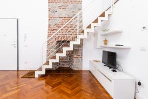 Loft via morosini centro Varese - IXIHOME