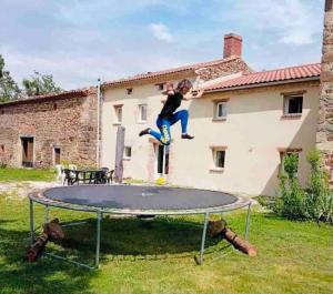 Maisons de vacances Grand Gite Confortable en Auvergne - Belle vue : photos des chambres