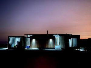 Moderna Casa con vista al mar