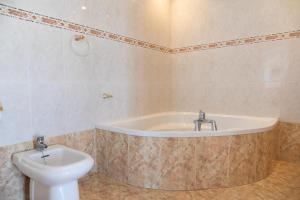 VILLA ADELAIDA