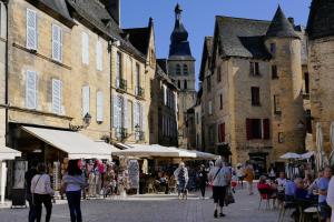 Villas Villa 240 m2 a 10 minutes a pied du centre de Sarlat : photos des chambres