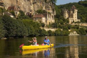 Maisons de vacances Face Chateau des Milandes, maison en pierre 170m2 : photos des chambres