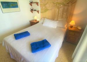 Salinetas, frente al mar y playa