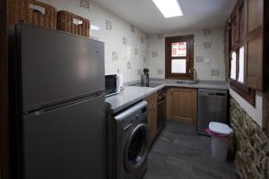 Madre Rosa I, casa rural con la playa a 12 km VV-2412-AS