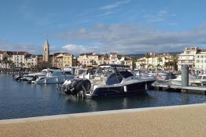 Appartements Charmant studio climatise proche de la mer : photos des chambres