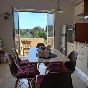 Captains Place - Sušica