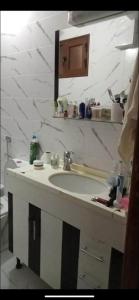 MEKNES-villa avec piscine-MAROC