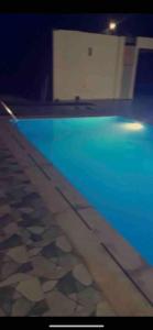 MEKNES-villa avec piscine-MAROC