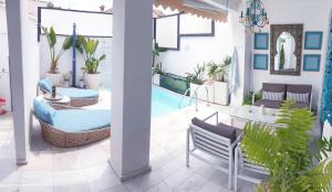 Apartamento MarySol B con Terraza y Piscina privada