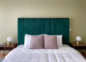 New apartments in building with pool, rooftop and gym in Condesa