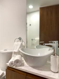 New apartments in building with pool, rooftop and gym in Condesa