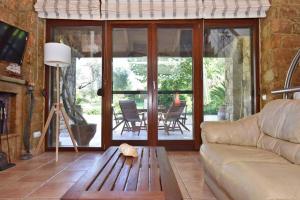 Luxurious Sunny Villa near the beach with a pool