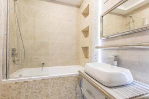 Apartment with Terrace room in CANELA & LUXURY ÁTICO Centro-Ayamonte