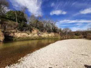 VILLA RIVIERE - Vénéjan