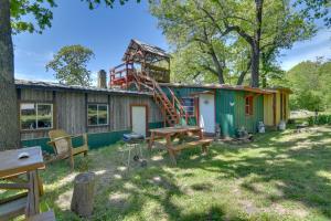 Serene Green Forest Hideaway with Spacious Yard