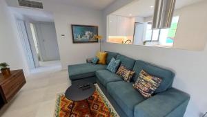 Luxurious 2 Bed Central Penthouse Atico