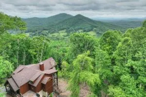 Jupiter On The Mountain w Stunning Views, Hot Tub - Coles Crossing