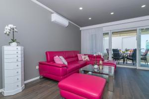 Luxury Apartment Purple Summer Sea view